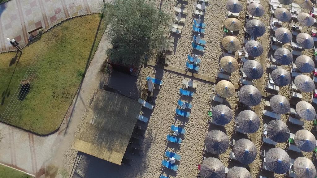 Mavridis Studios Flogita Bagian luar foto